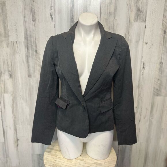 Gray blazer - Picture 1 of 7